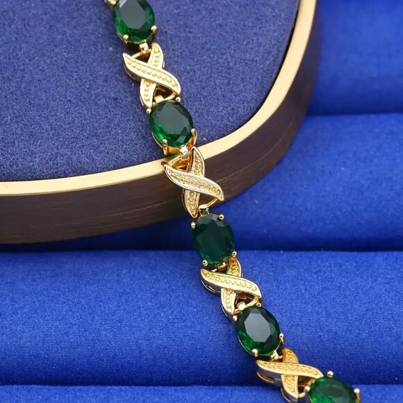 Elegant 18k Gold Plated Gold and Green Tennis Bracelet - Picture 2 of 4